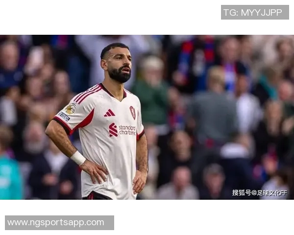 前埃及国脚怒怼卡拉格：萨拉赫独撑埃及难怪C罗不屑梅西反击你