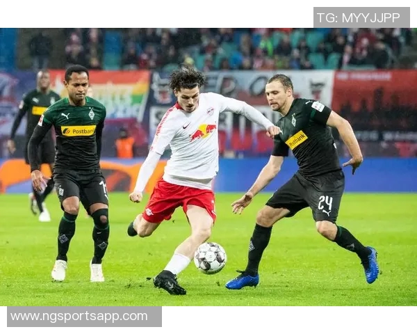 德甲前四强强对话即将上演22-23赛季首次巅峰对决