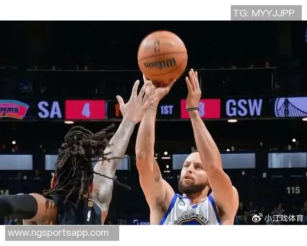 假期学习不放松库里首节火力全开轰下11分展现超强状态