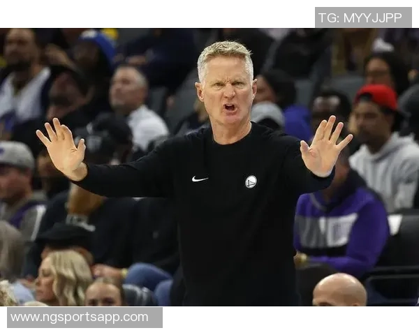 现代篮球无位置化科尔谈收官阵容与打分卫的重要性