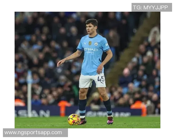 曼奇尼的坚持让我加盟曼城成为职业生涯最佳选择之一